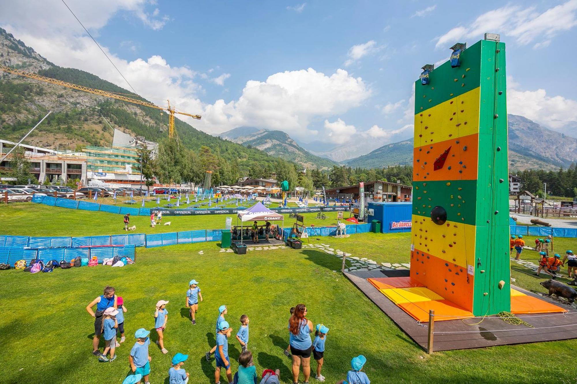 Il Rododendro City Center - Happy Rentals Bardonecchia Eksteriør bilde